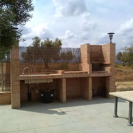 Finca Santa Lucia Alojamientos Mazarambroz ภายนอก รูปภาพ