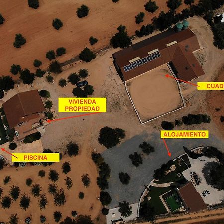 Finca Santa Lucia Alojamientos Mazarambroz ภายนอก รูปภาพ
