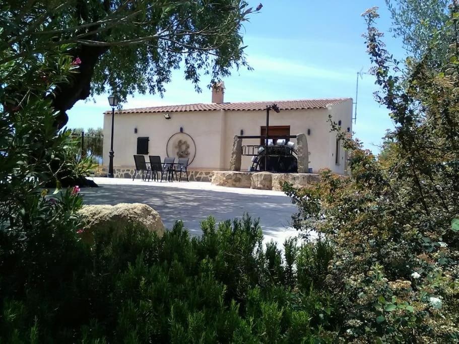 Finca Santa Lucia Alojamientos Mazarambroz ภายนอก รูปภาพ