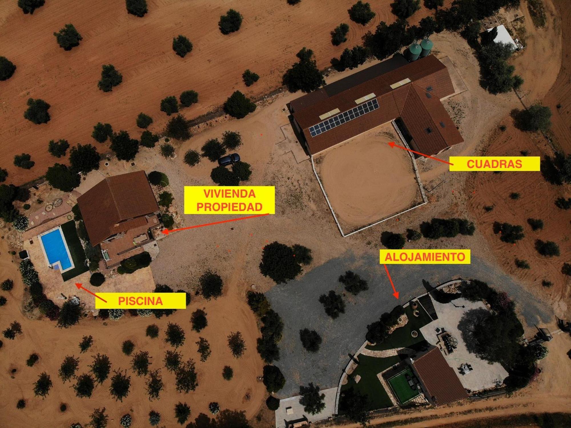 Finca Santa Lucia Alojamientos Mazarambroz ภายนอก รูปภาพ